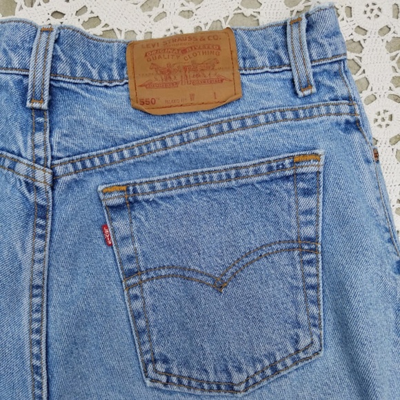 Levi's Pants - Levi's 550 Relaxed Fit Ladies 15 Shorts Retail 50 Levi's Pants - Levi's 550 Relaxed Fit Ladies 15 Shorts Retail 50